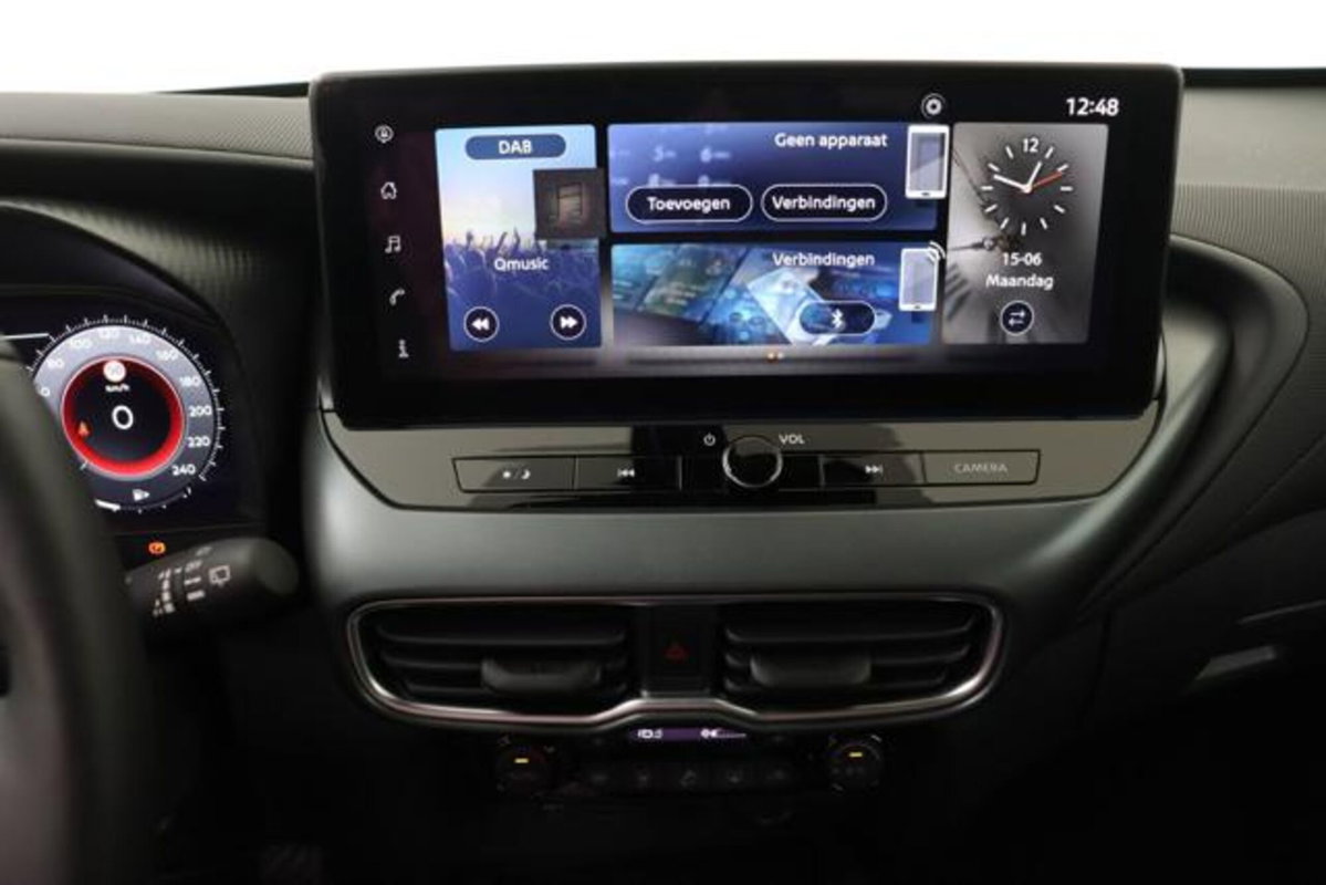 Nissan Juke 1.0 dig-t N-Connecta 114cv (11)