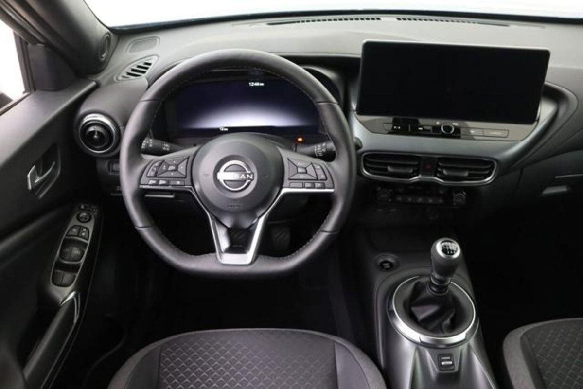 Nissan Juke 1.0 dig-t N-Connecta 114cv (5)