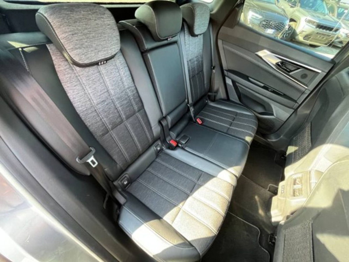 Renault Austral 1.2 full hybrid Techno 200cv auto (8)