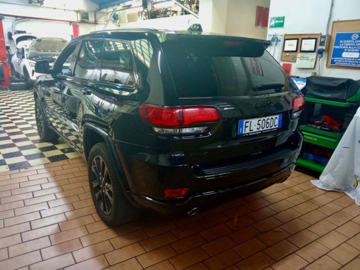 Jeep Grand Cherokee 3.0 V6 CRD 250 Multijet II Night Eagle (3)