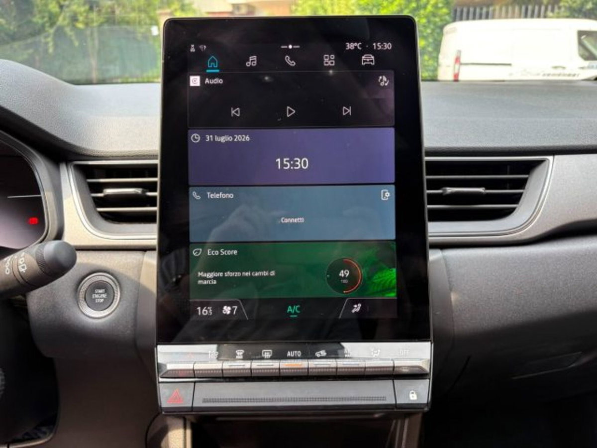 Renault Captur 1.0 tce Techno 90cv (10)