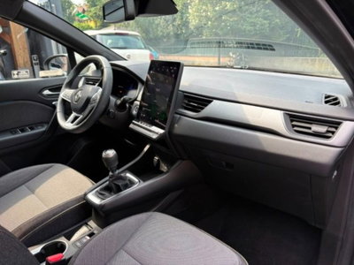 Renault Captur 1.0 tce Techno 90cv (8)