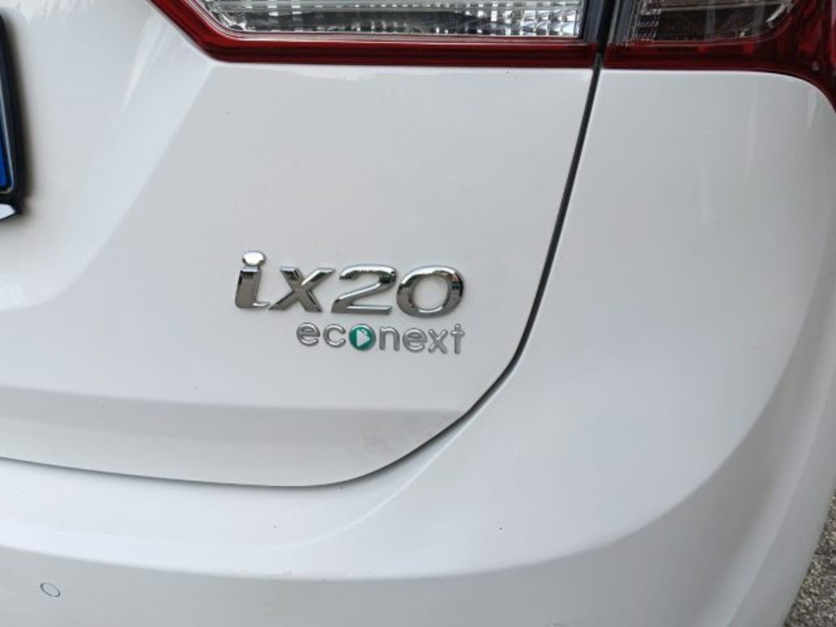 Hyundai ix20 1.4 90 CV Econext Comfort (19)
