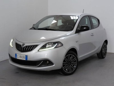 Lancia Ypsilon 1.0 FireFly 5 porte S&S Hybrid Ecochic Gold usata