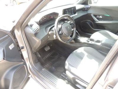 Peugeot 2008 BlueHDi 130 S&S EAT8 Allure Pack (13)