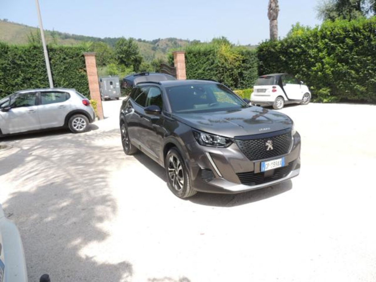 Peugeot 2008 BlueHDi 130 S&S EAT8 Allure Pack (2)