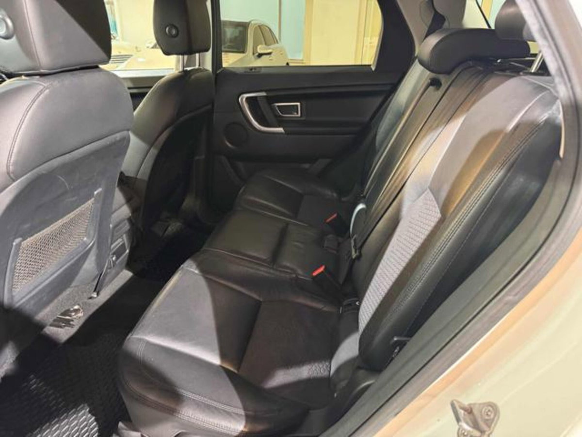 Land Rover Discovery Sport 2.0 TD4 150 CV HSE Luxury (14)