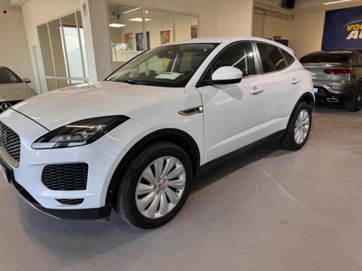 Jaguar E-Pace 2.0D 180 CV AWD aut. (7)