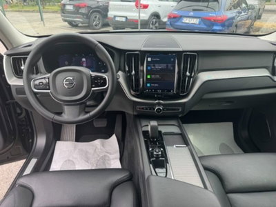 Volvo XC60 B4 automatico Plus Dark (14)