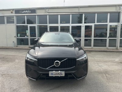 Volvo XC60 B4 automatico Plus Dark (2)