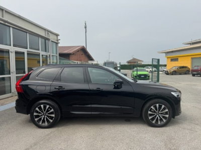 Volvo XC60 B4 automatico Plus Dark (4)