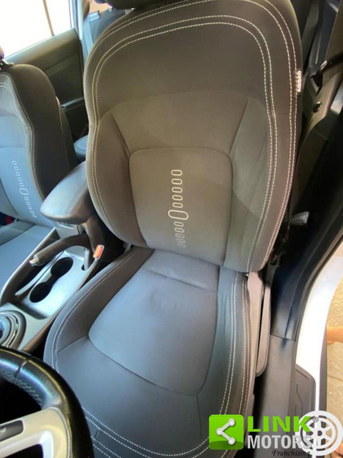 Kia Sportage 1.7 CRDI 2WD Active (16)