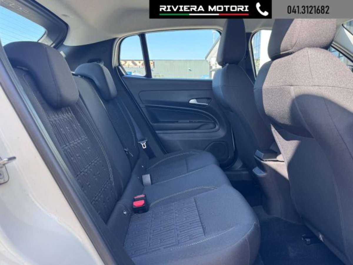 Fiat 600 1.2 hybrid Pop 145cv auto (9)