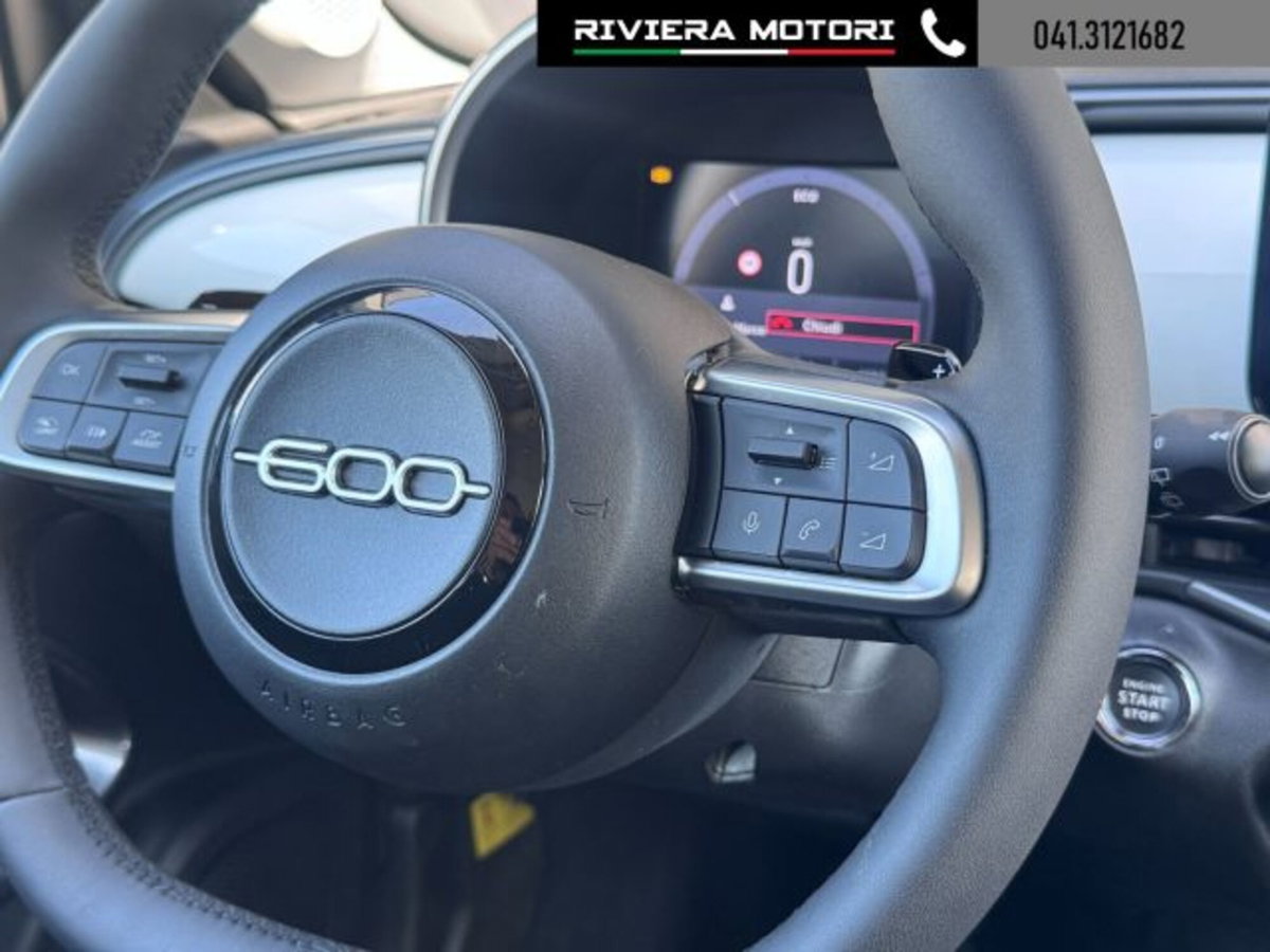 Fiat 600 1.2 hybrid Pop 145cv auto (6)