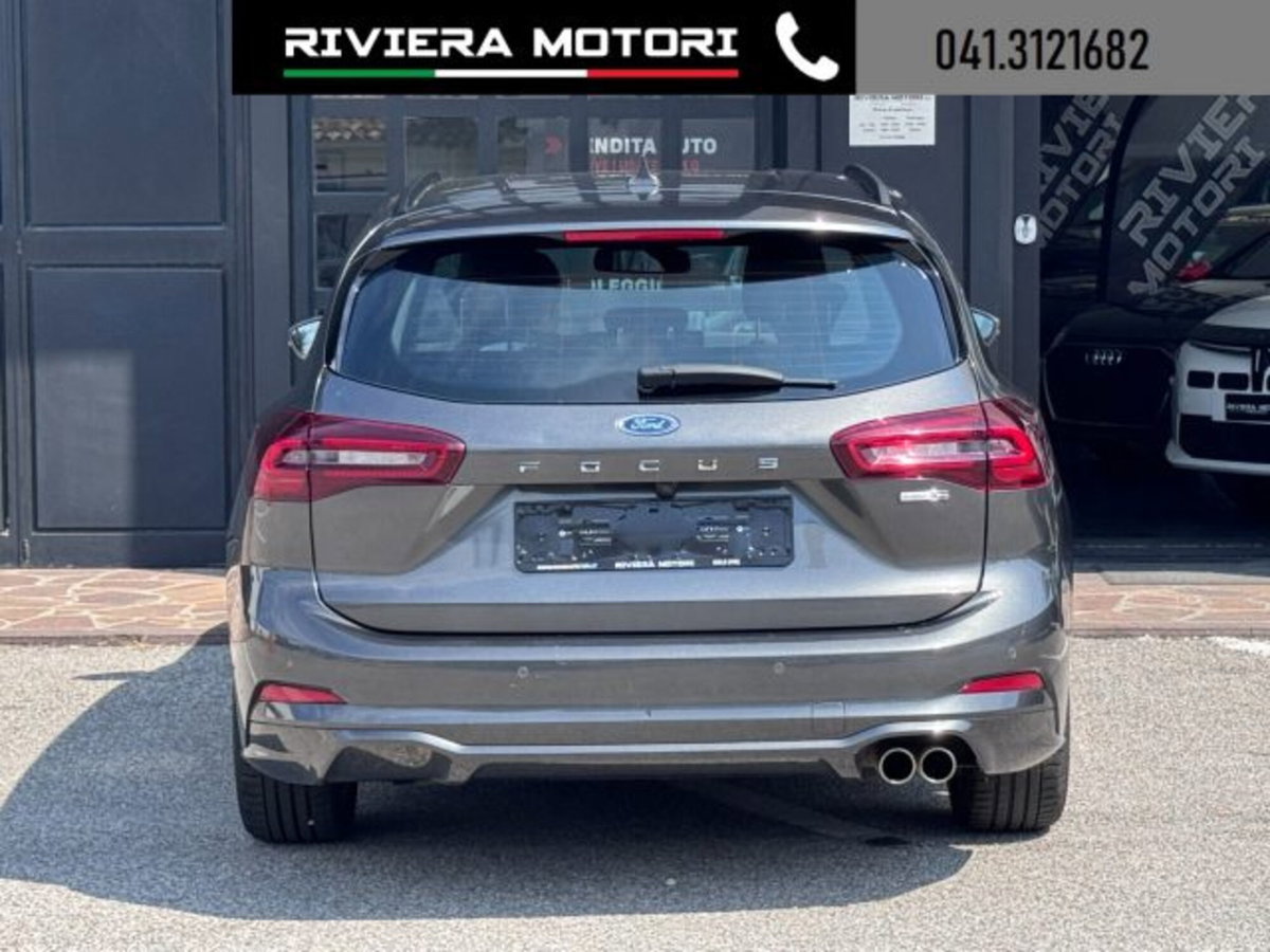 Ford Focus Station Wagon 1.0 EcoBoost Hybrid 125 CV SW ST-Line (11)