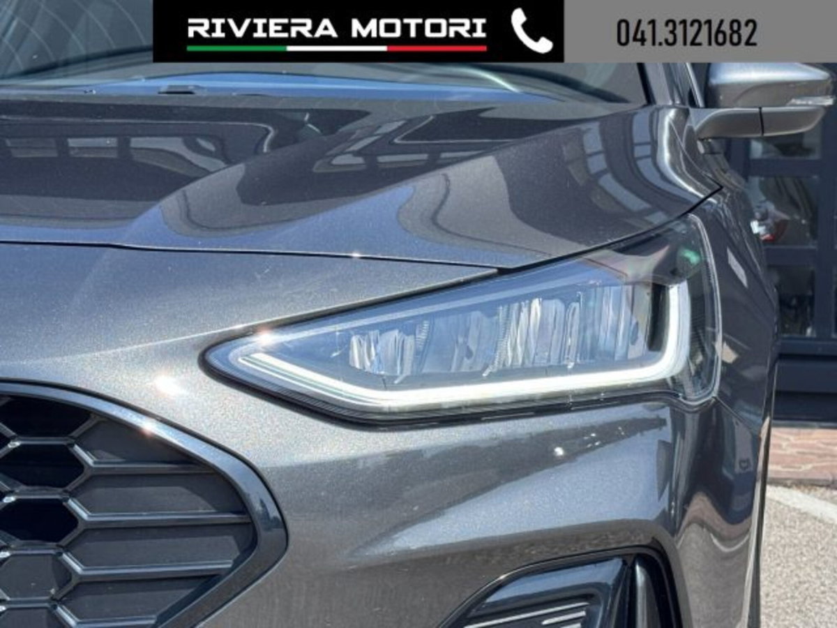 Ford Focus Station Wagon 1.0 EcoBoost Hybrid 125 CV SW ST-Line (14)