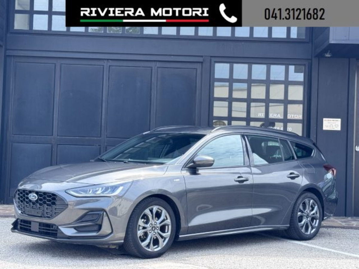 Ford Focus Station Wagon 1.0 EcoBoost Hybrid 125 CV SW ST-Line (17)