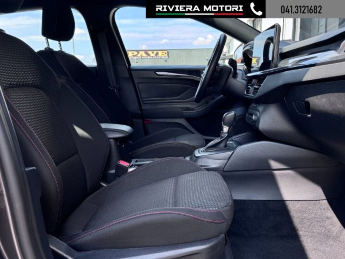 Ford Focus Station Wagon 1.0 EcoBoost Hybrid 125 CV SW ST-Line (8)