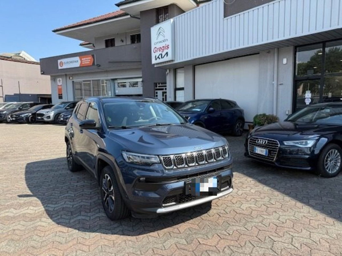 Jeep Compass 1.3 T4 190CV PHEV AT6 4xe Limited (3)