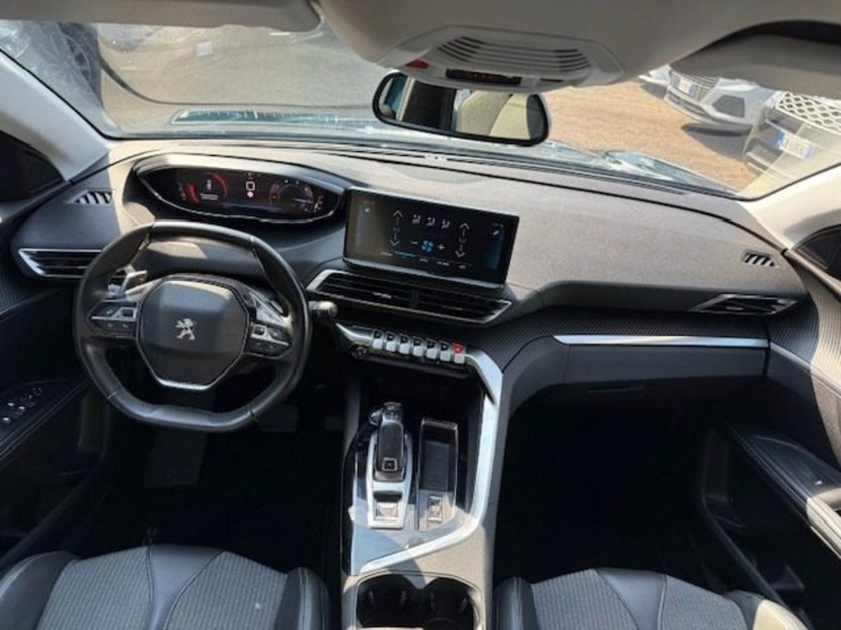 Peugeot 5008 BlueHDi 130 S&S EAT8 Allure (12)