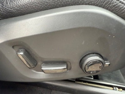 Volvo XC90 B5 (d) AWD Geartronic 7 posti Momentum Pro (13)