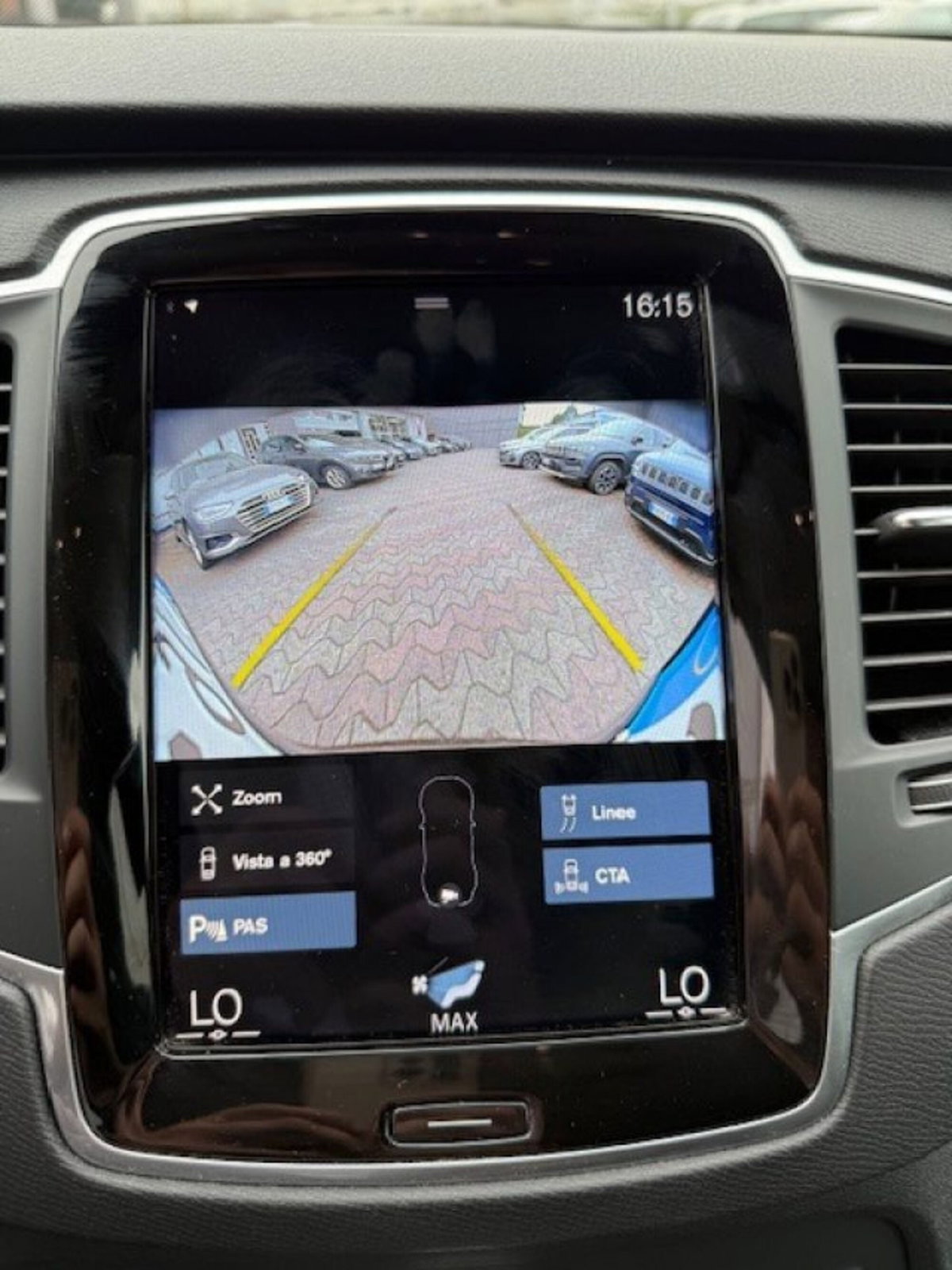 Volvo XC90 B5 (d) AWD Geartronic 7 posti Momentum Pro (9)