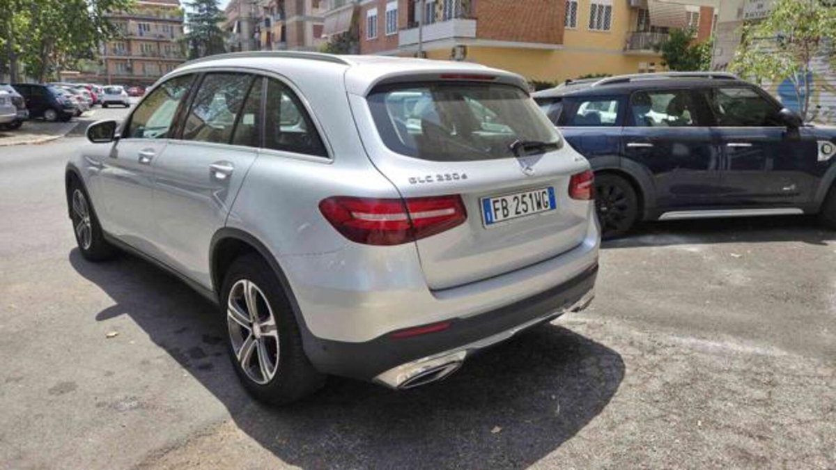 Mercedes-Benz GLC SUV 220 d 4Matic Exclusive (5)