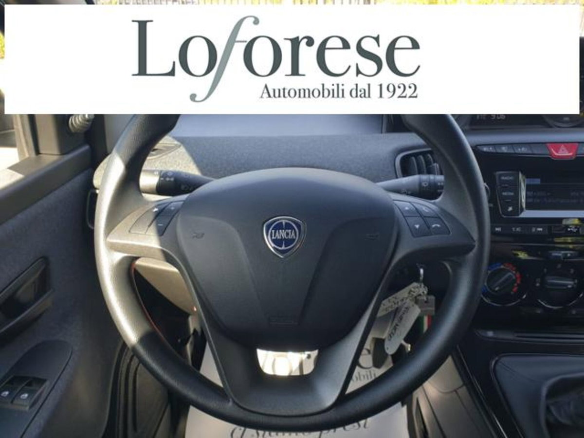 Lancia Ypsilon 1.0 FireFly 5 porte S&S Hybrid Silver Plus (12)