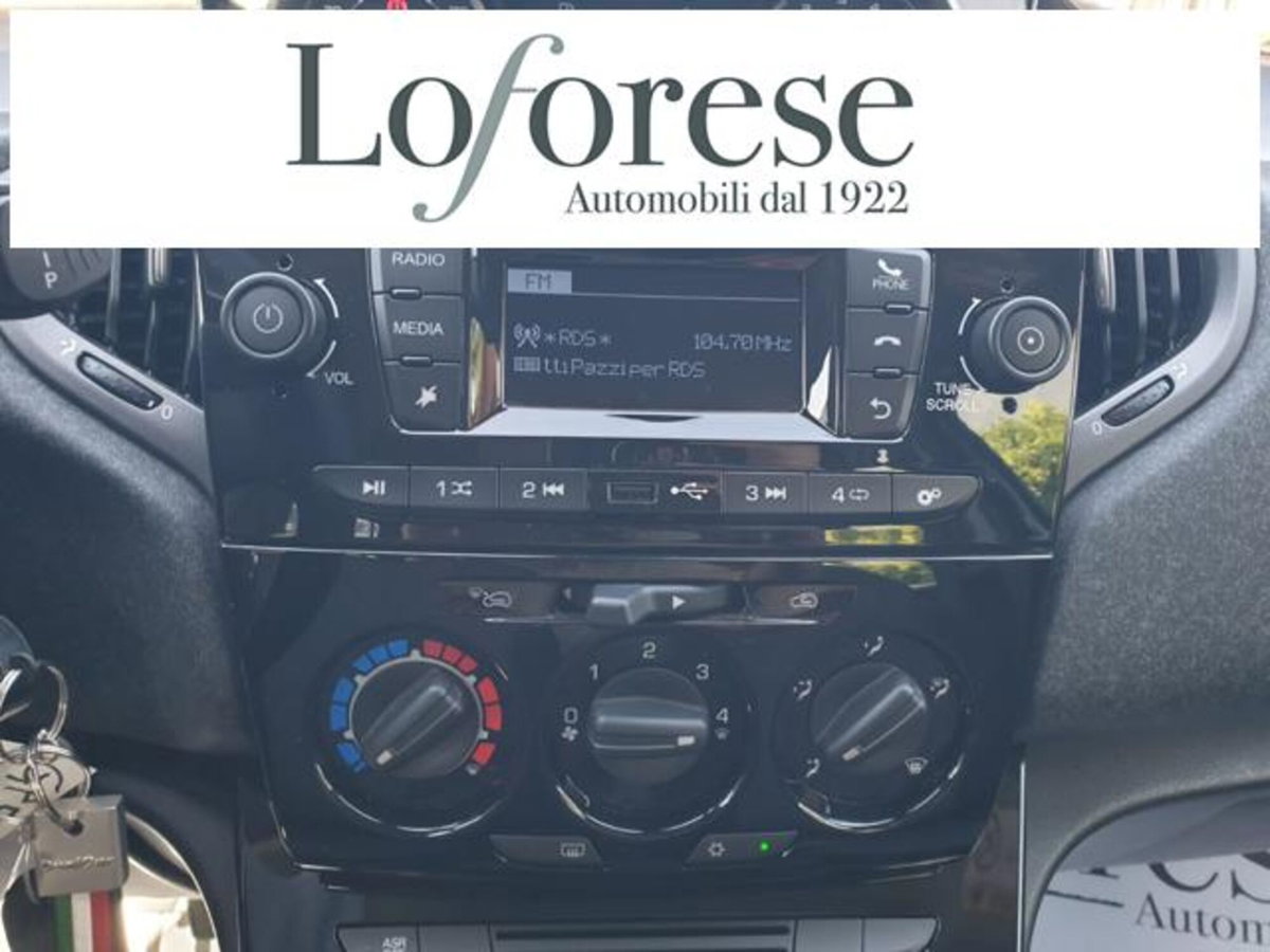 Lancia Ypsilon 1.0 FireFly 5 porte S&S Hybrid Silver Plus (14)