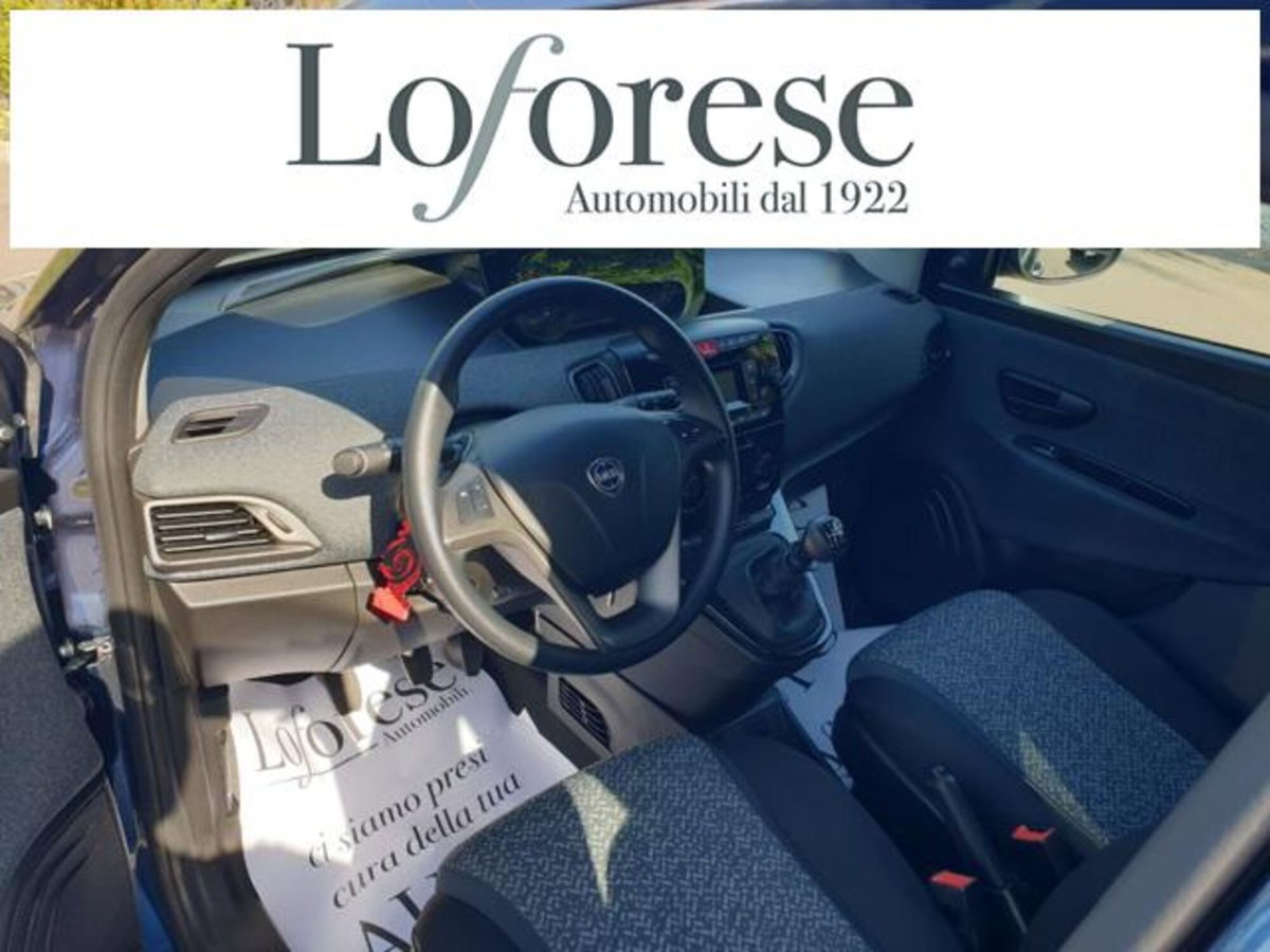 Lancia Ypsilon 1.0 FireFly 5 porte S&S Hybrid Silver Plus (6)