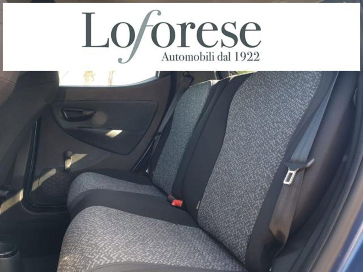 Lancia Ypsilon 1.0 FireFly 5 porte S&S Hybrid Silver Plus (8)