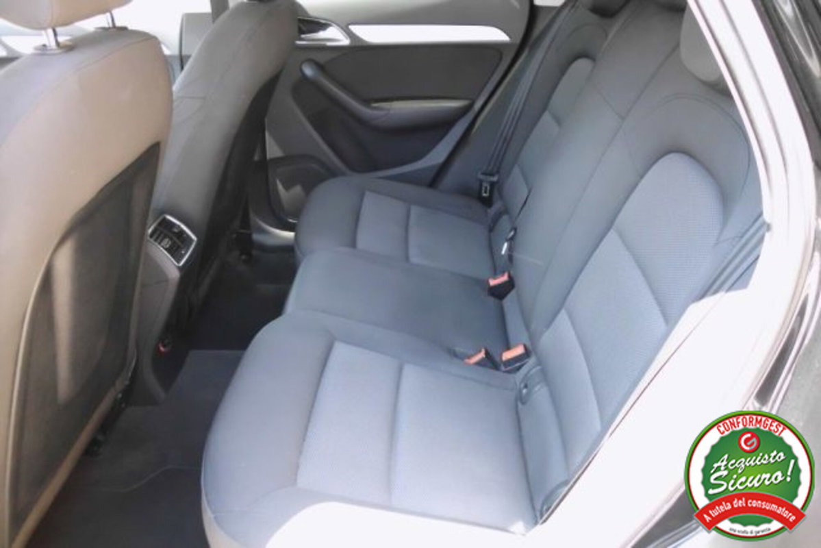 Audi Q3 2.0 TDI 120 CV Design (10)