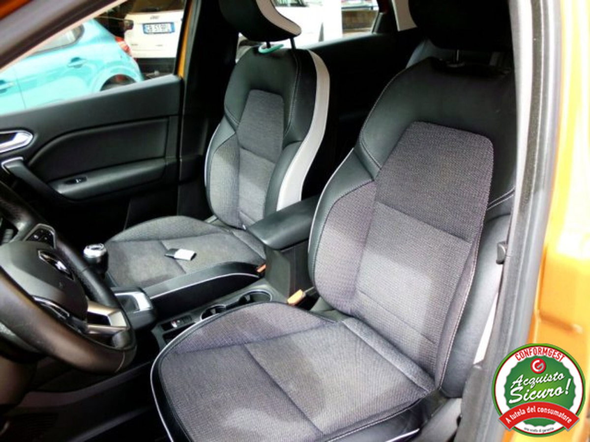 Renault Captur Blue dCi 95 CV Intens (11)