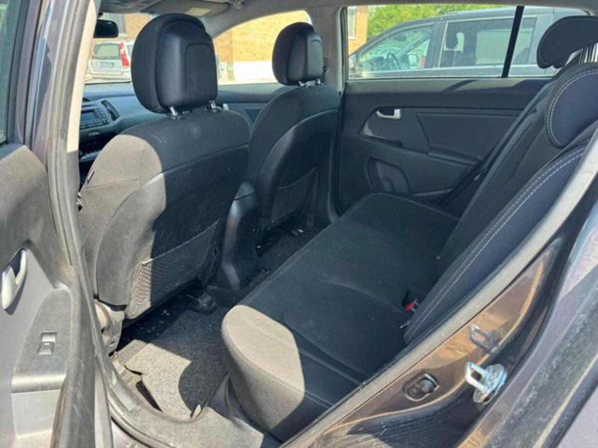 Kia Sportage 1.7 CRDI VGT 2WD Cool (10)