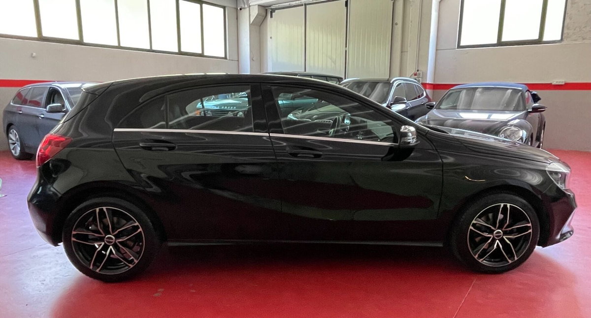 Mercedes-Benz Classe A 160 d Automatic Sport (6)