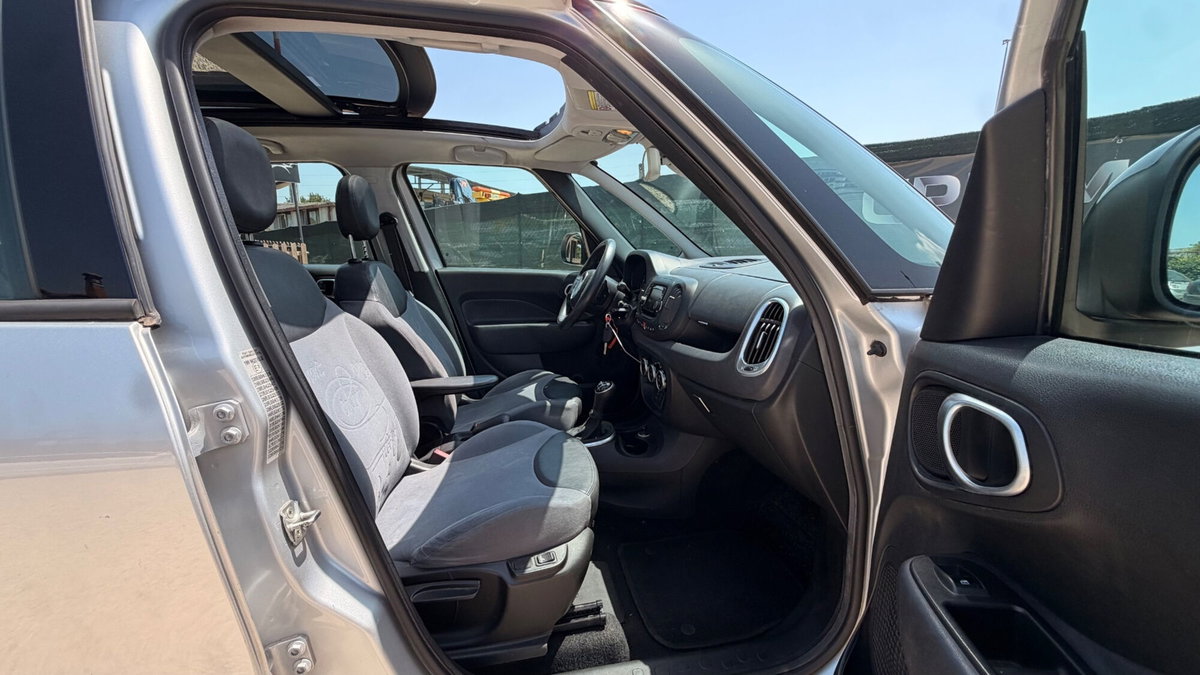Fiat 500L 1.3 Multijet 85 CV Dualogic Lounge (17)