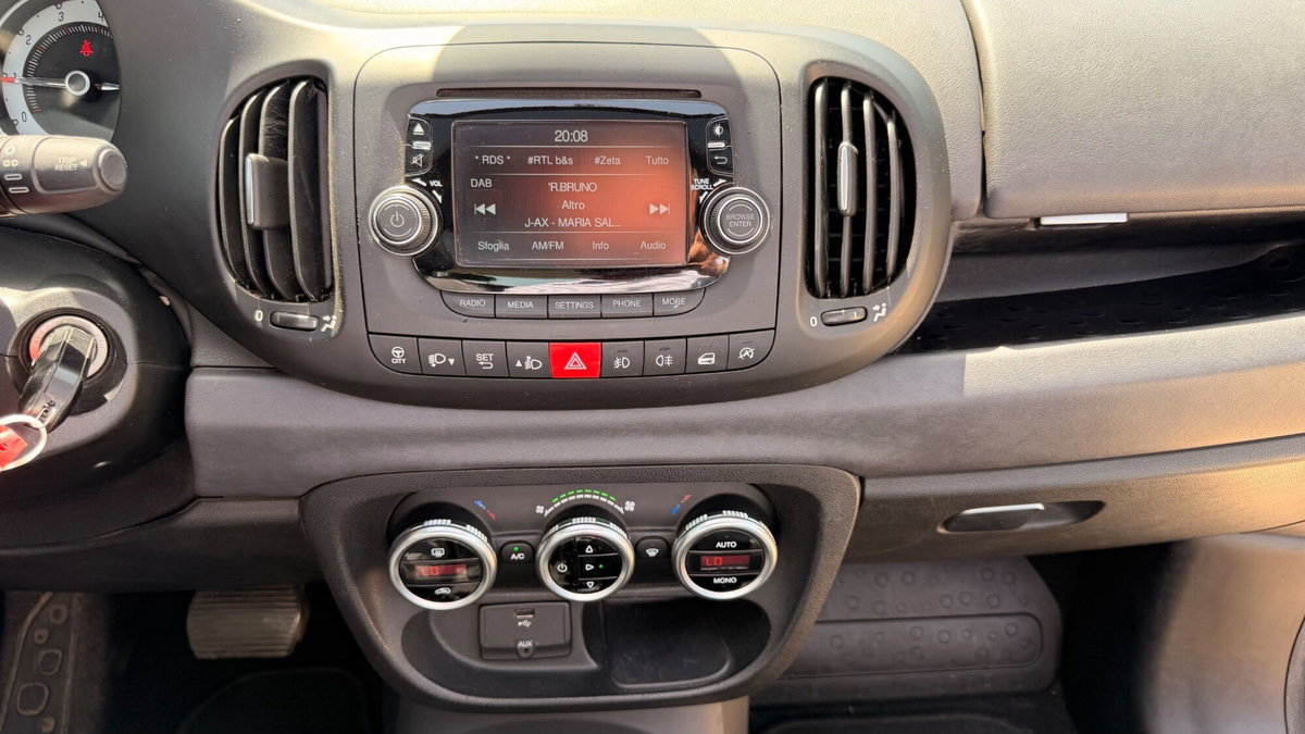 Fiat 500L 1.3 Multijet 85 CV Dualogic Lounge (20)
