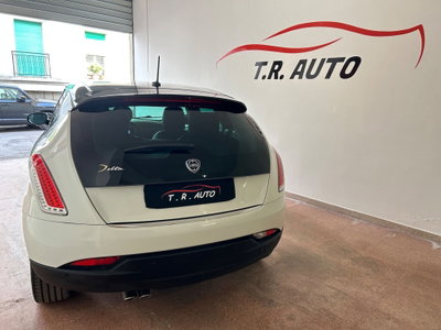 Lancia Delta 1.9 MJT Twinturbo DPF Platinum (6)