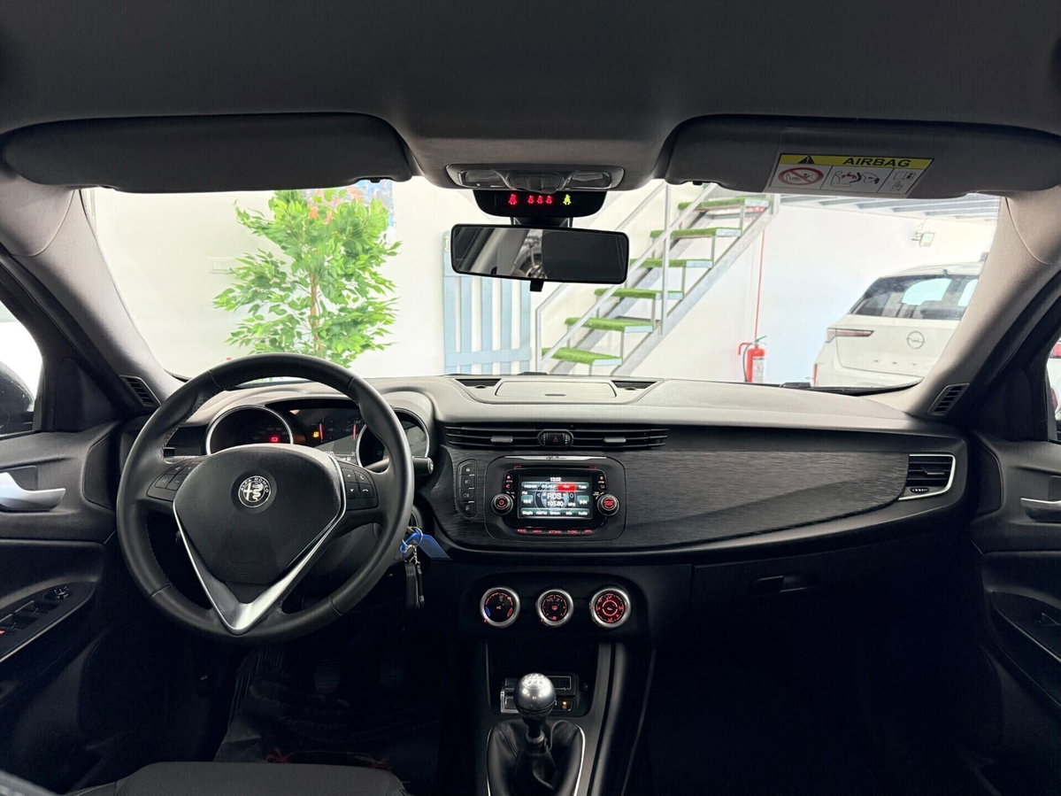 Alfa Romeo Giulietta 1.6 JTDm Ti 120cv (15)