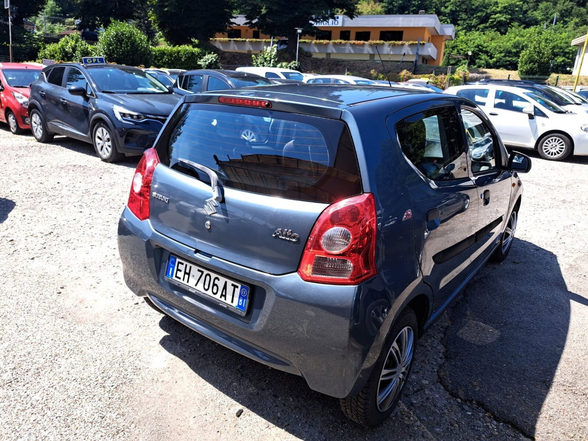 Suzuki Alto 1.0 A/T GL (3)