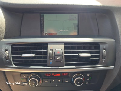 BMW X3 xDrive20d Futura (11)