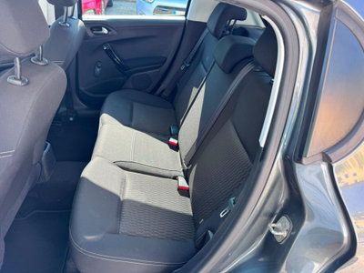 Peugeot 208 82 5 porte Active (9)