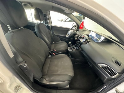 Lancia Ypsilon 1.2 69 CV 5 porte GPL Ecochic Gold (10)