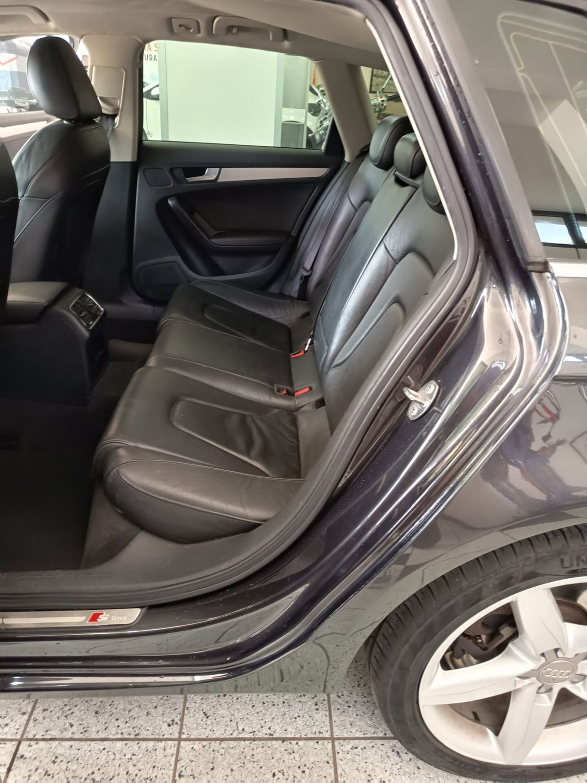Audi A4 Avant 2.0 TDI 143CV F.AP. (11)