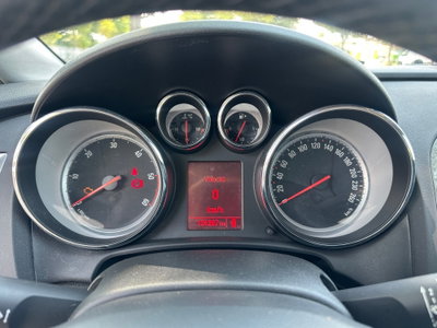 Opel Astra 1.7 CDTI 110CV 5 porte Cosmo (17)