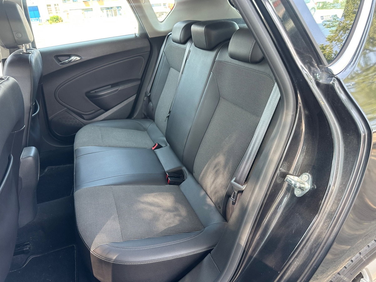 Opel Astra 1.7 CDTI 110CV 5 porte Cosmo (10)