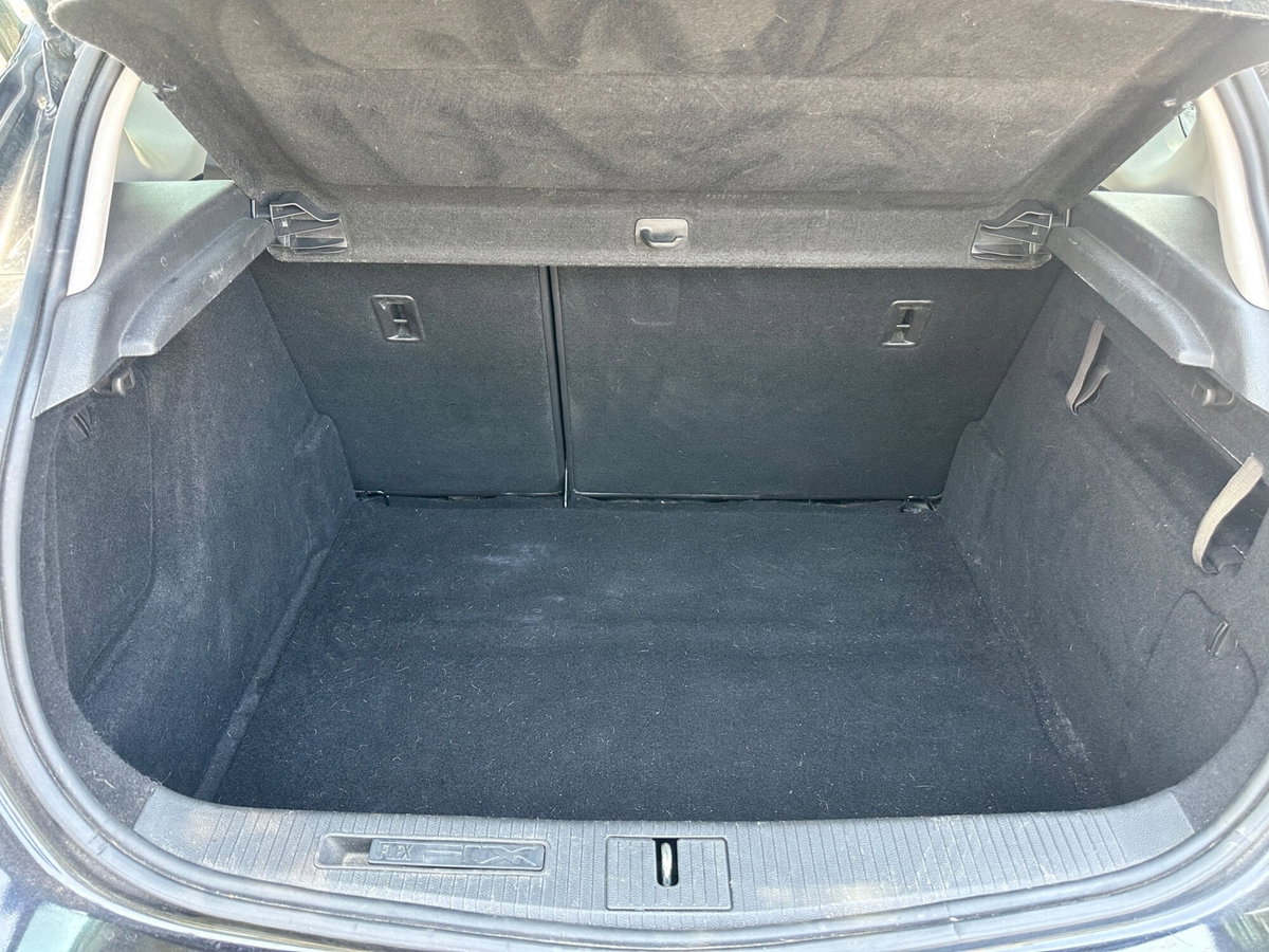 Opel Astra 1.7 CDTI 110CV 5 porte Cosmo (11)