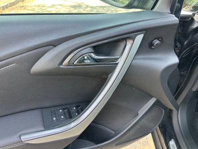 Opel Astra 1.7 CDTI 110CV 5 porte Cosmo (15)