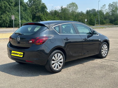 Opel Astra 1.7 CDTI 110CV 5 porte Cosmo (5)