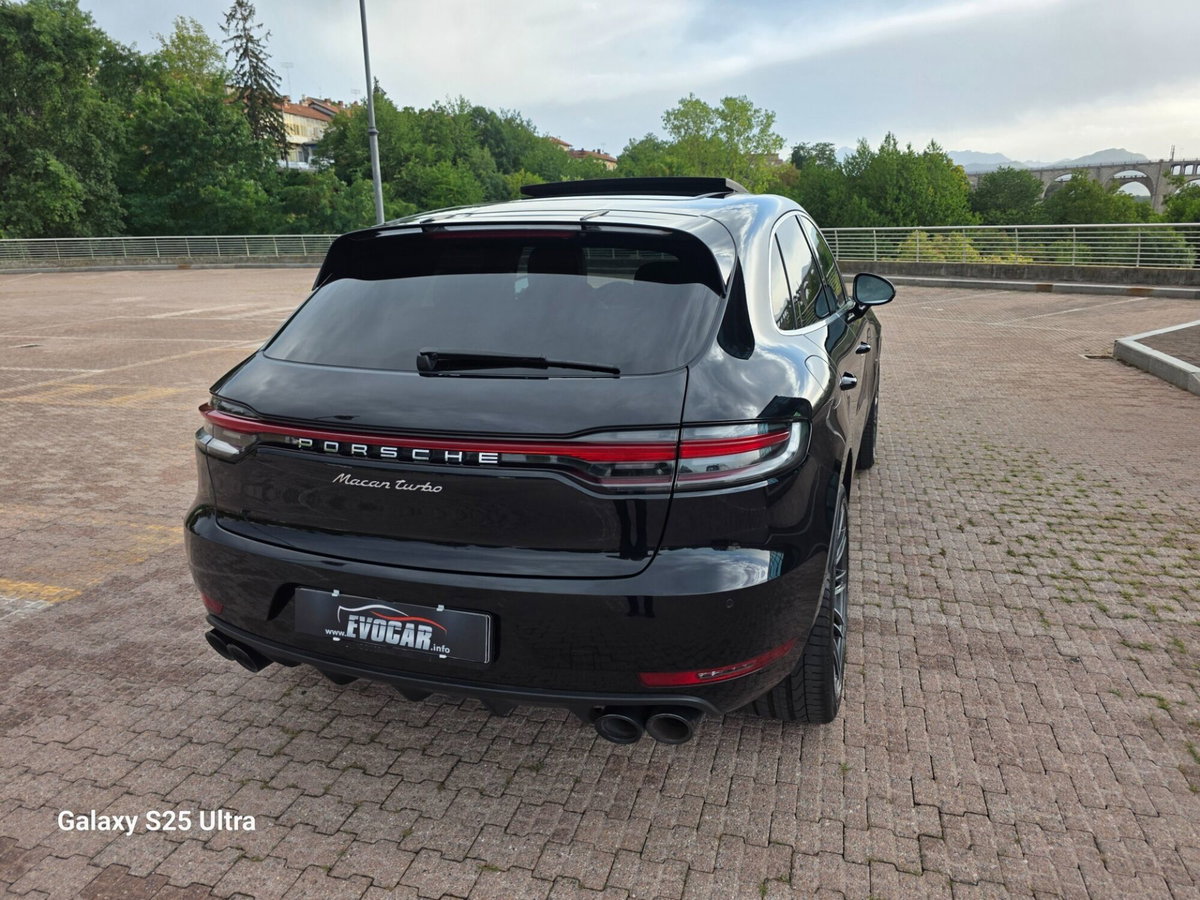 Porsche Macan Turbo
